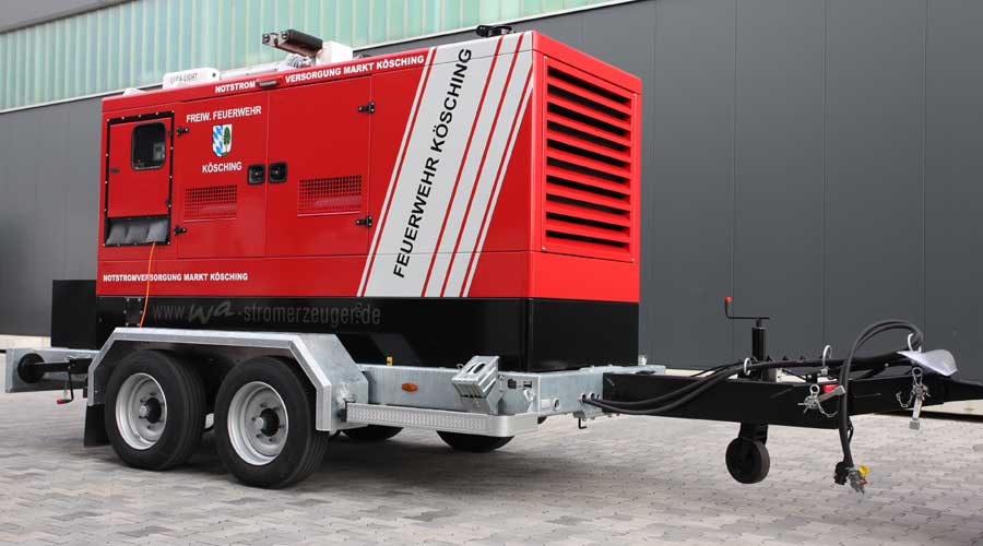 Lichtgiraffe mit Deutz Stromerzeuger für die Feuerwehr 250 kVA